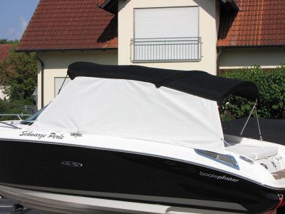 Seitlicher Sonnenschutz fürs Boot